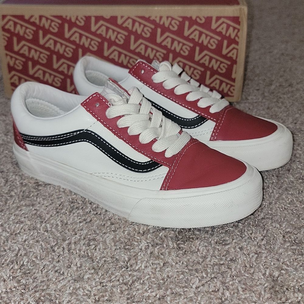 Vans Vault Old Skool VLT LX Chilli Pepper / Black Leather Shoes Women 6 Men 4.5
